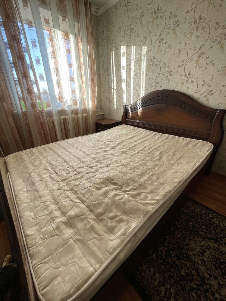 Срочно Продам кровать, шкаф, комот с тумбочкой