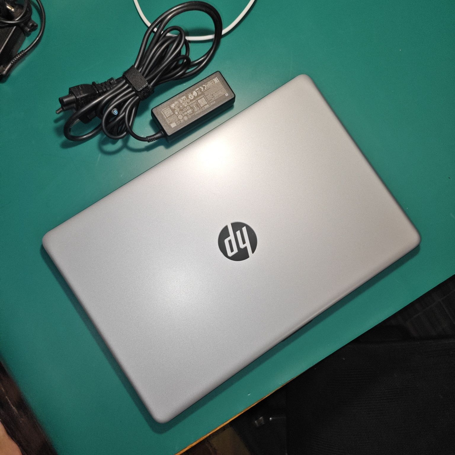 Hp 255 G8 core i5 1035G1