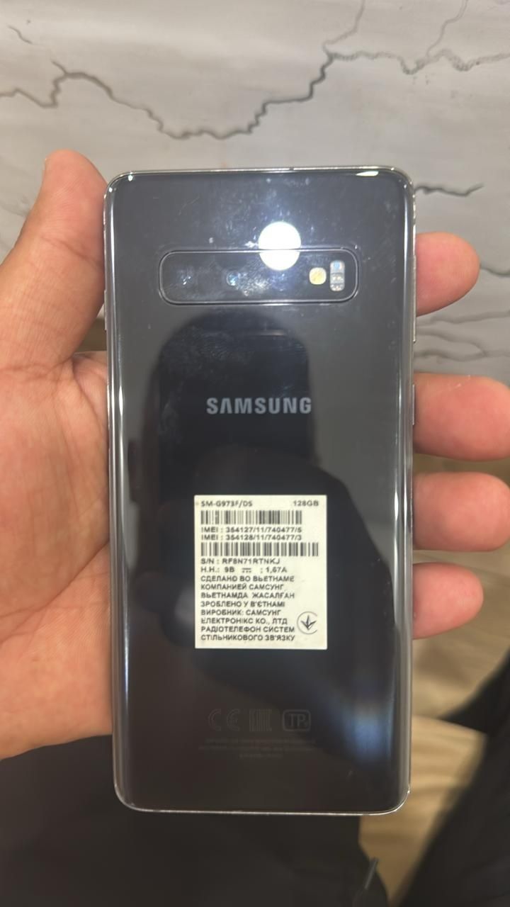 Продам Samsung S10