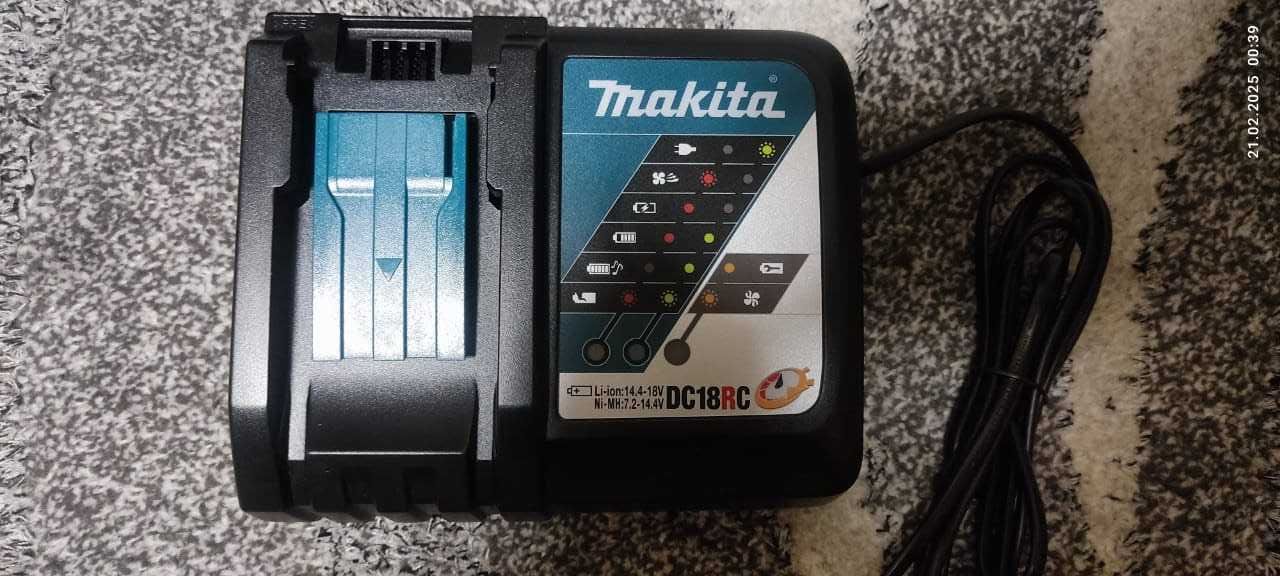 Зарядное  устройство Makita DC18RC