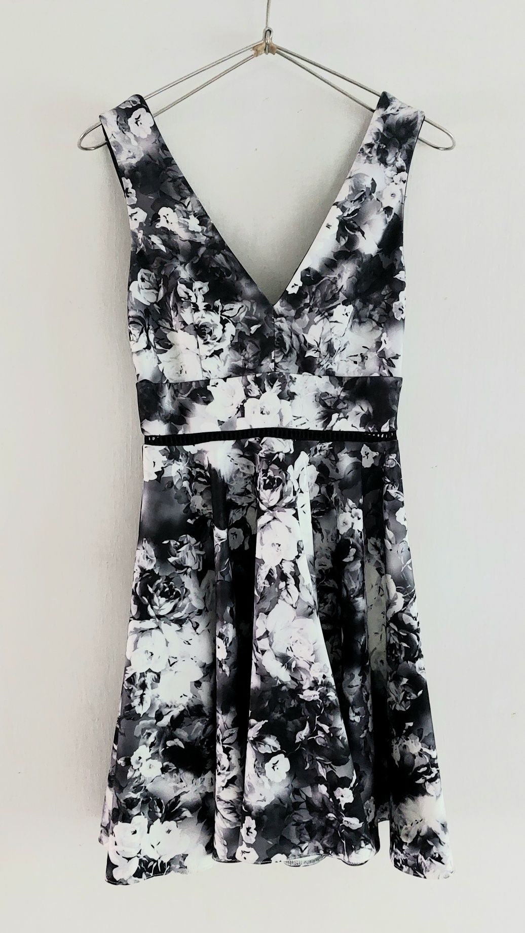 Новое платье Miss Selfridge
