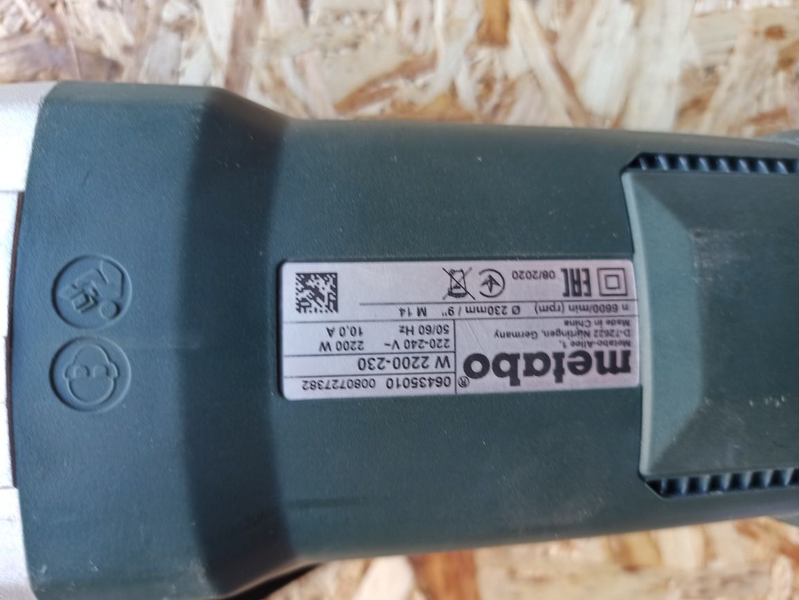 Угловая шлифмашина Metabo W 2200