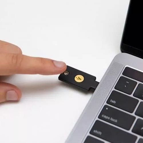 YubiKey 5C NFC аппаратный ключ аутентификации (магазин)