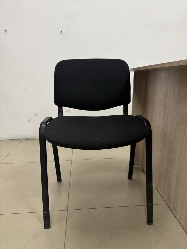 Продам б/у мебель офисную