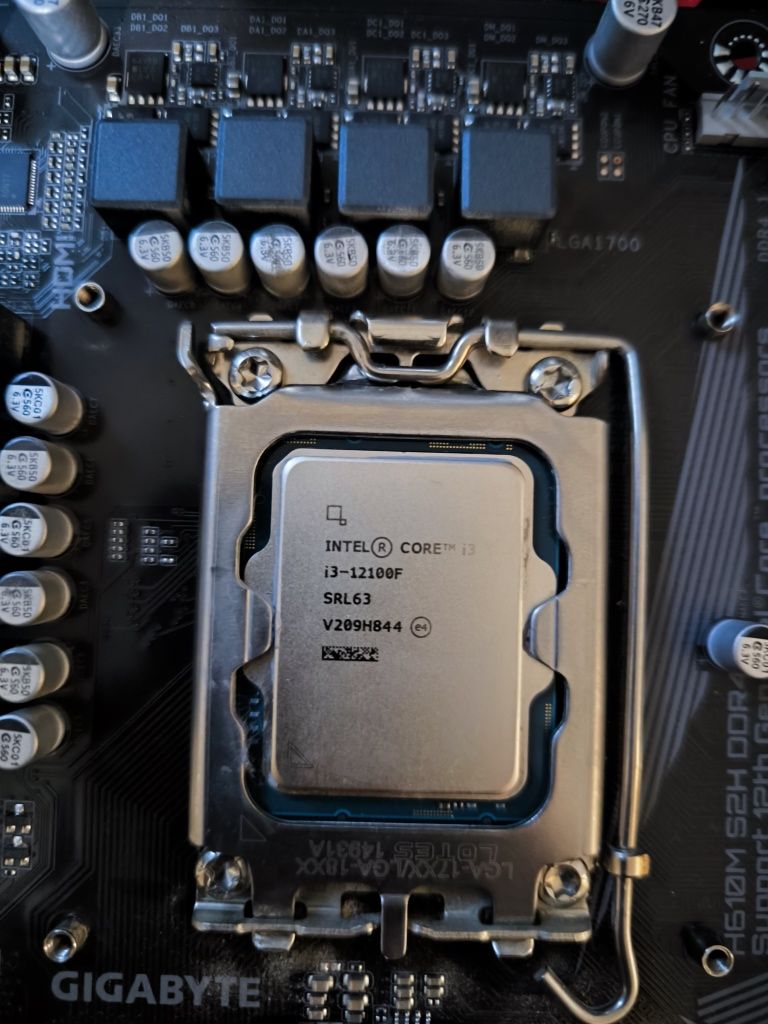 Intel core i3-12100f и h610m s2h ddr4
