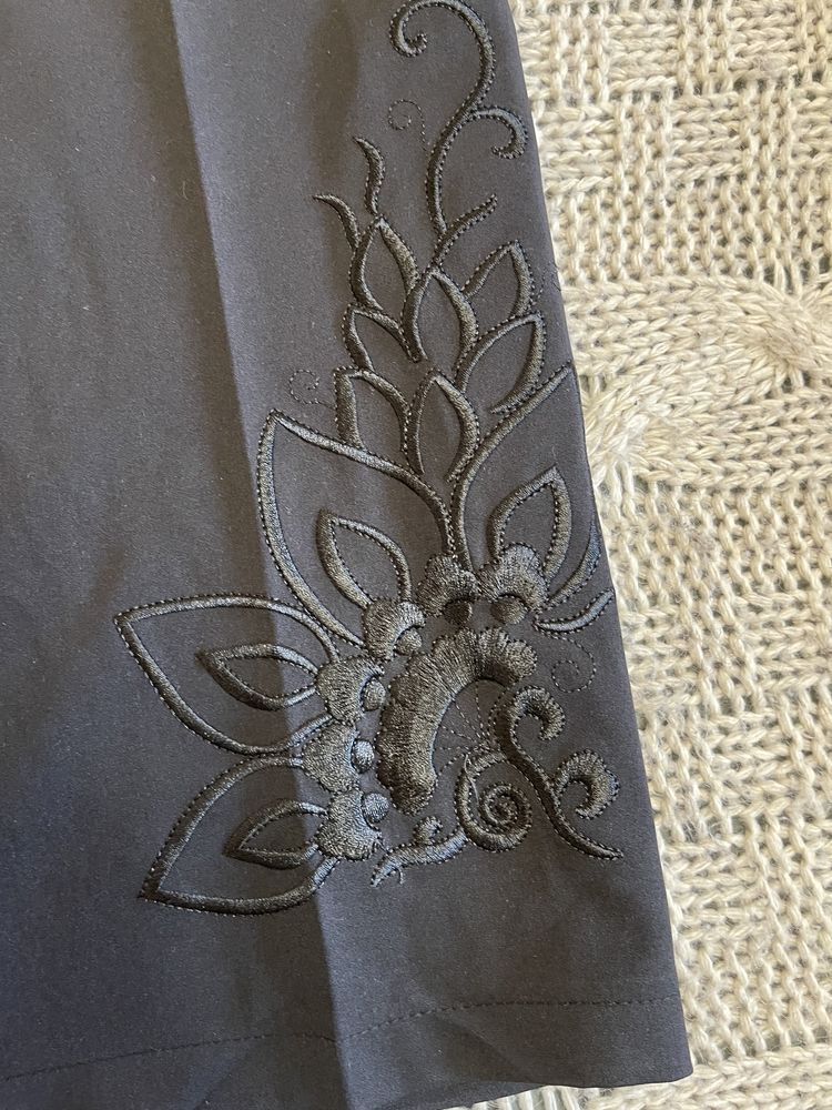Продам  Брюки коасические новые .