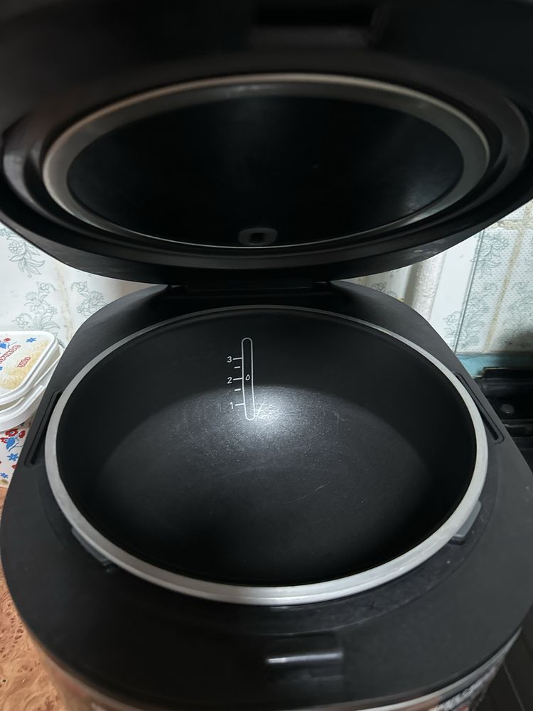 Продам мультиварку Tefall Multicook &Bake