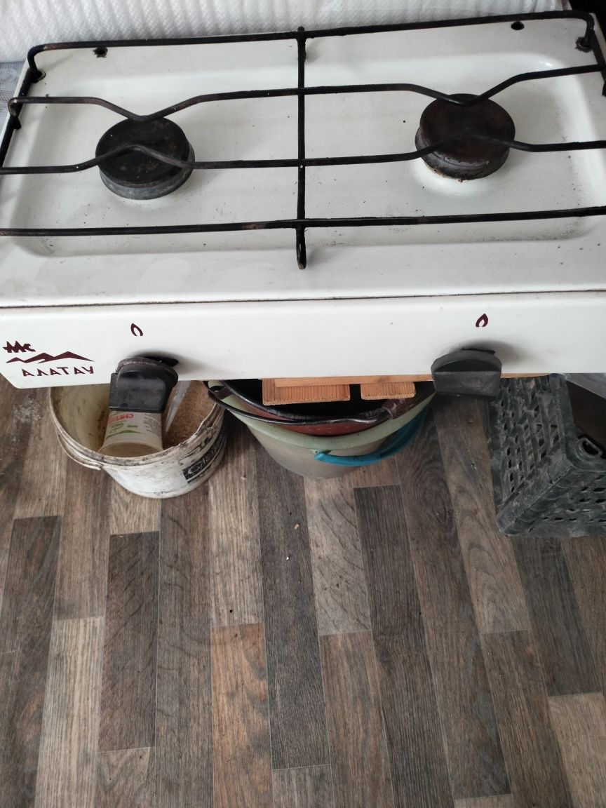 Продам газплиту дачная