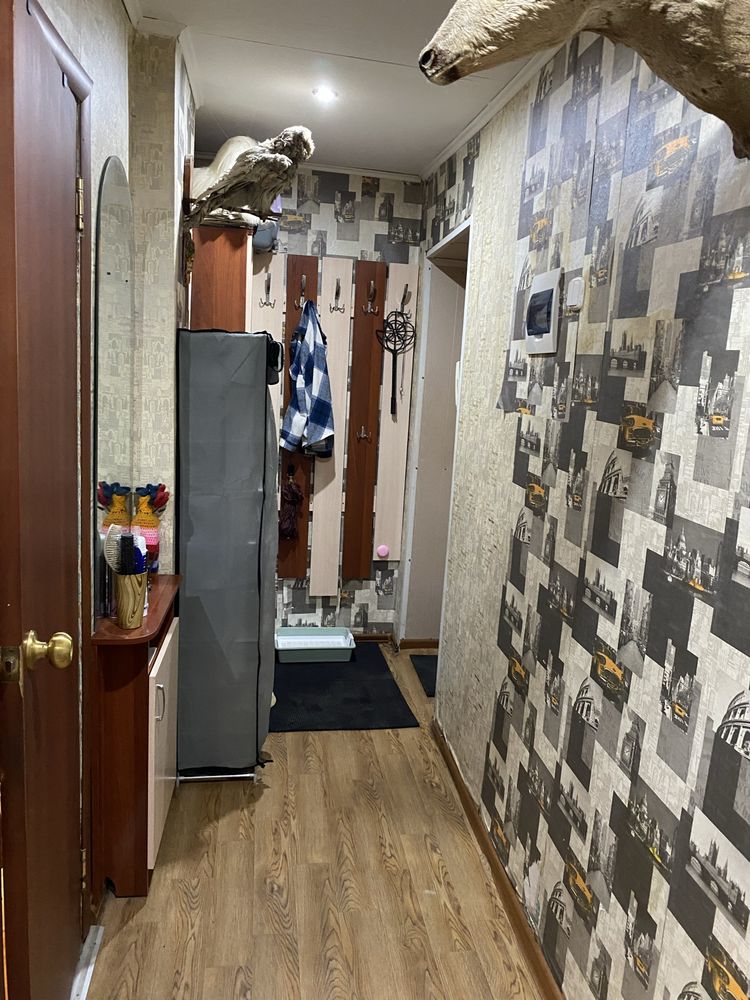 Срочно продаем трех комнатную квартиру