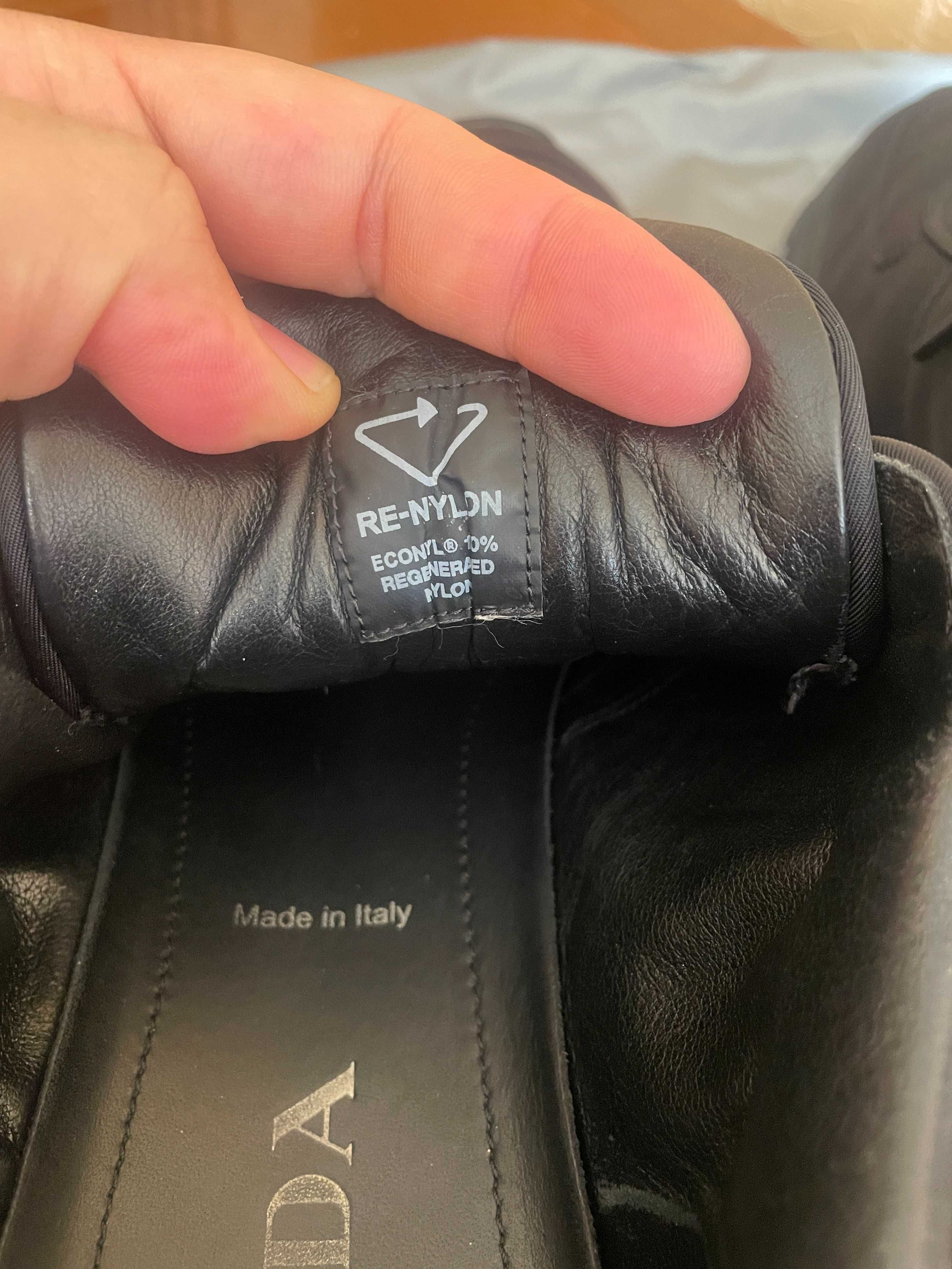 Продаю кроссовки PRADA мужские ОРИГИНАЛ размер 43-43,5