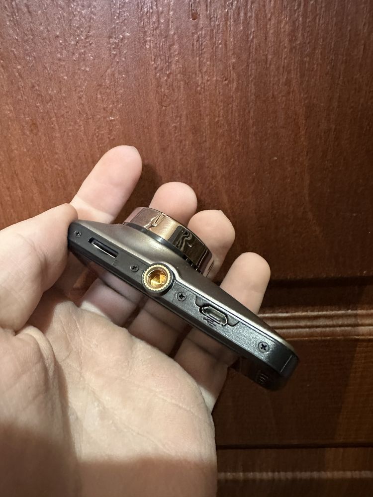 видеорегистратор полностью новый DVR ST 140