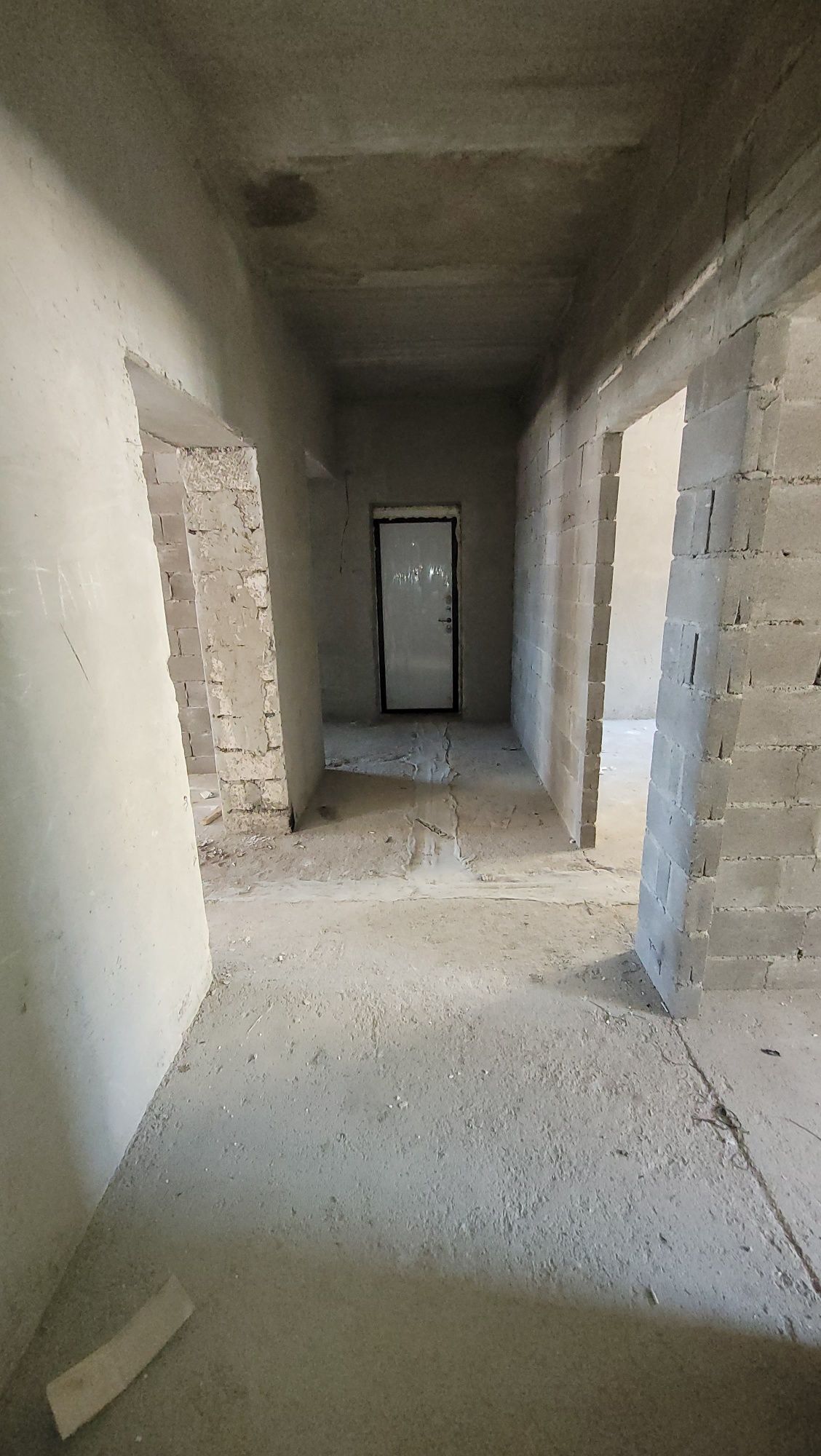 Продам 3-х комн кв в новостройке, ЖК "Qazyna House", 32В мкр, 68 дом.
