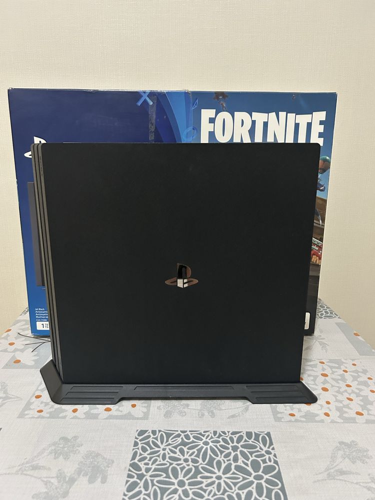 Игровая приставка Sony PlayStation 4 pro 1Tb SSD