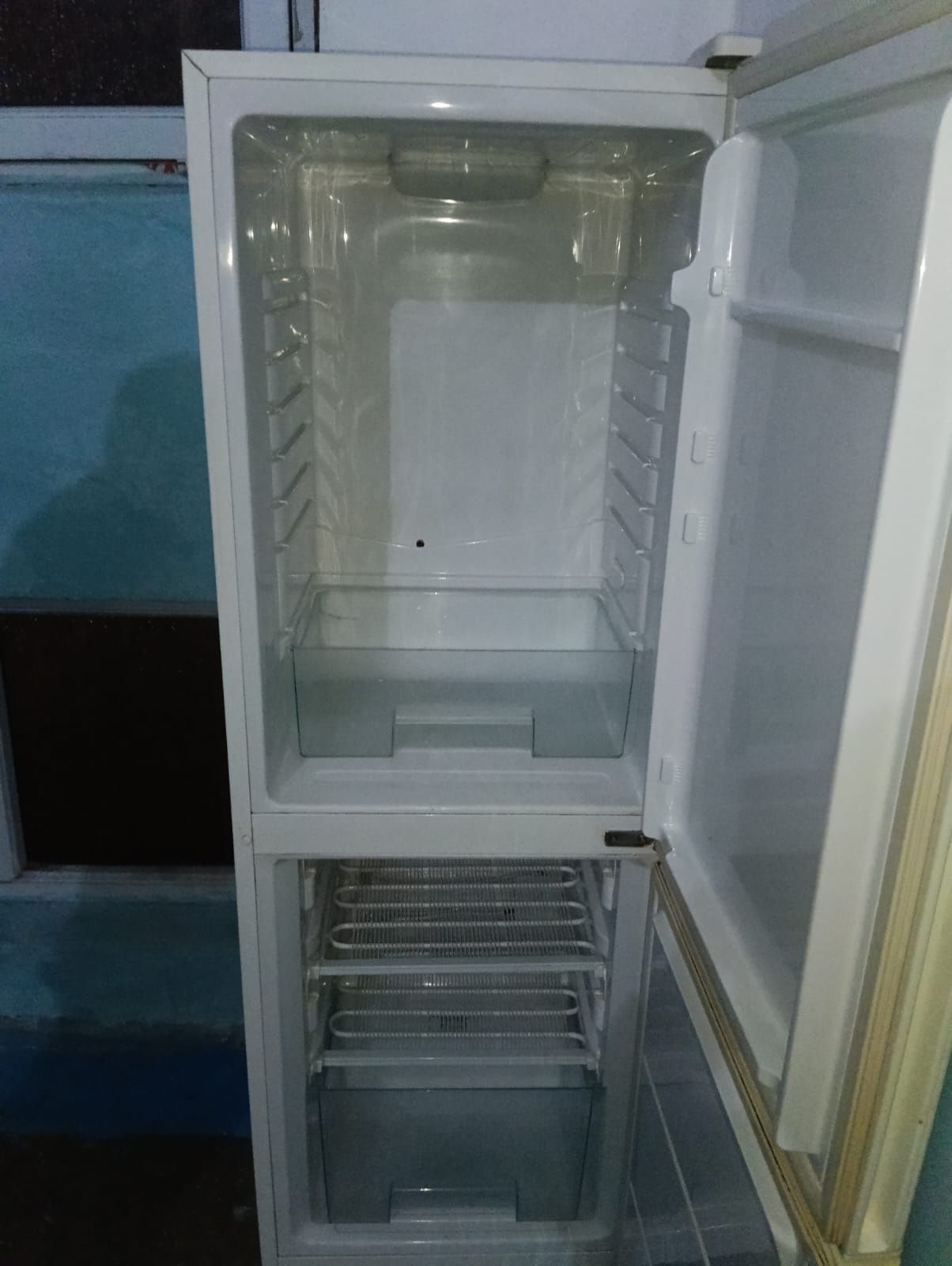 Продаю 2 холодильника
