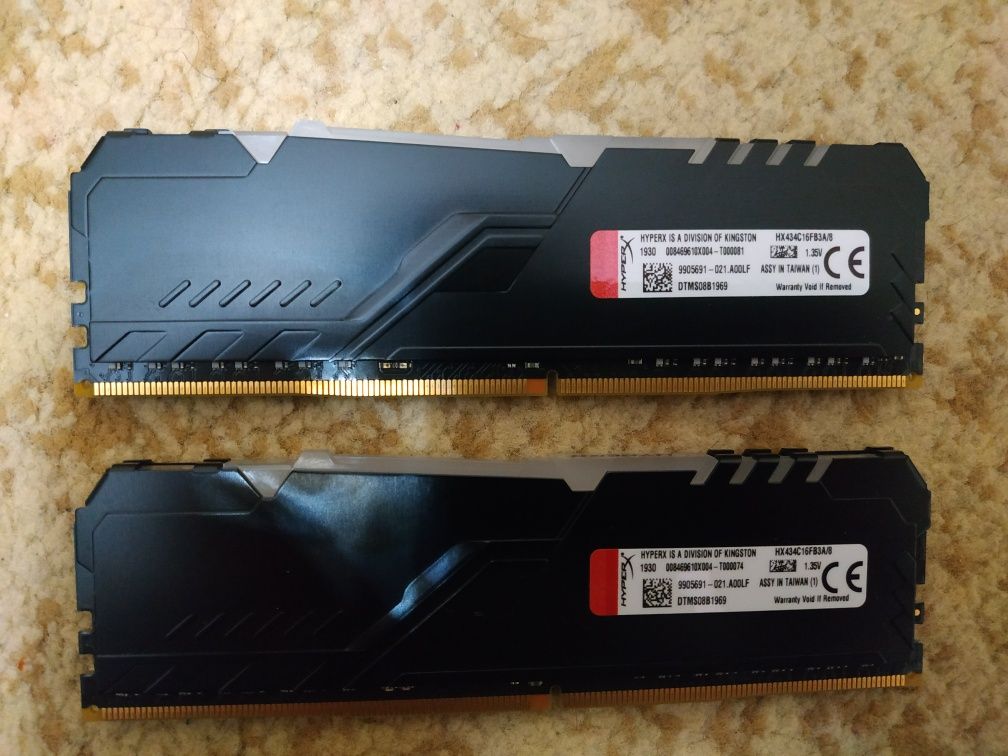 Оперативная память Kingston HyperX Fury RGB 8Gb DDR4 3466MHz