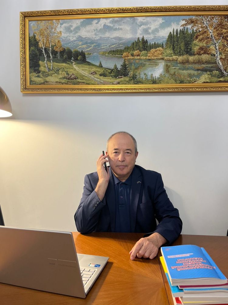 Опытный адвокат / нотариус