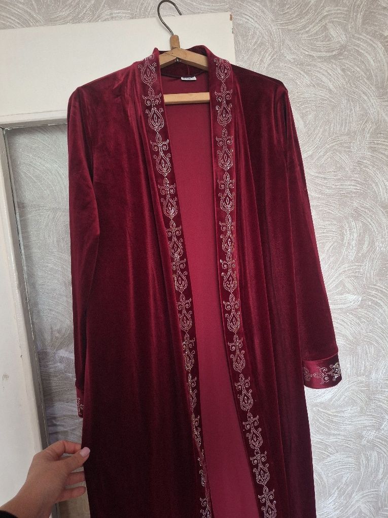 Срочно продам национальный камзол/ кардиган (абайя) 50 размера