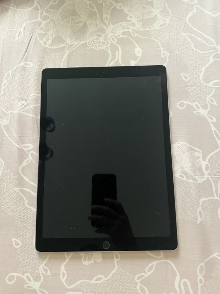 Продам Айпад Ipad Модел А1652 Тоебует Замены Дисплея