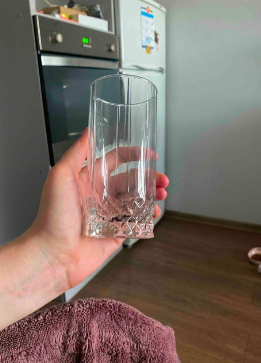 Продаю  посуду суперская листайте .