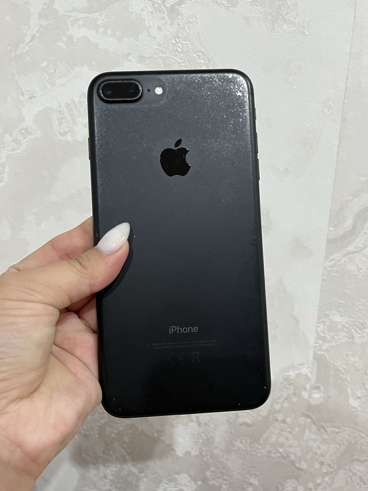 Iphone 8 plus продам