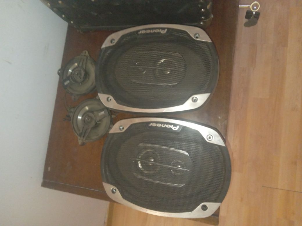 Продам колонки пионер комплект 500 w