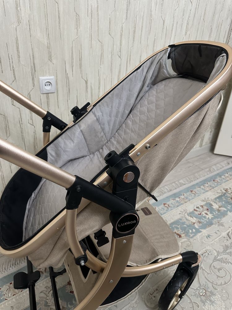 Продаю коляску Luxmom в отличном состоянии!