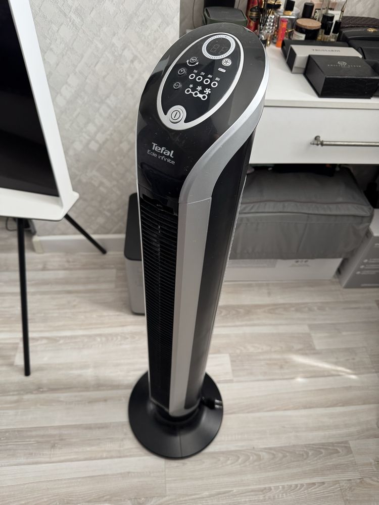 Вентилятор колонный Tefal Eole Infinite VF6670F0
