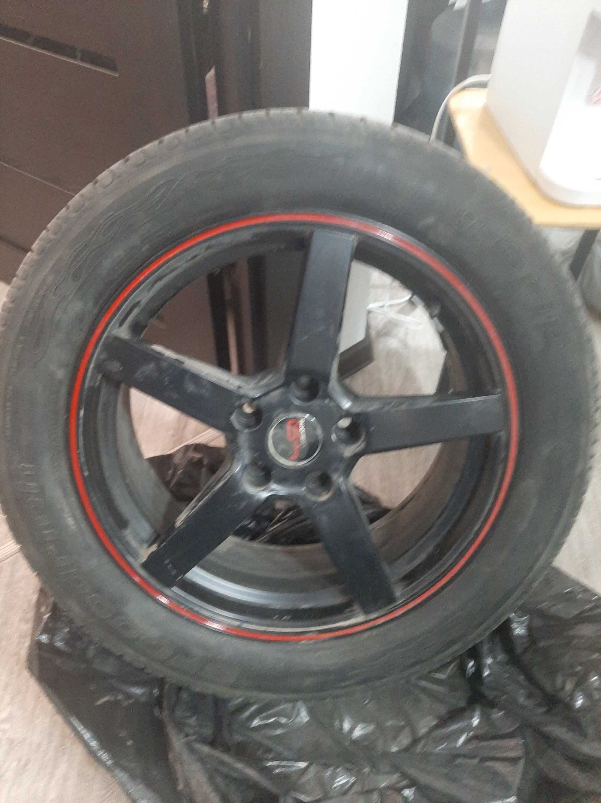 Продам 4 колеса для Тойоты 50,55. С дисками. 215/55/R17