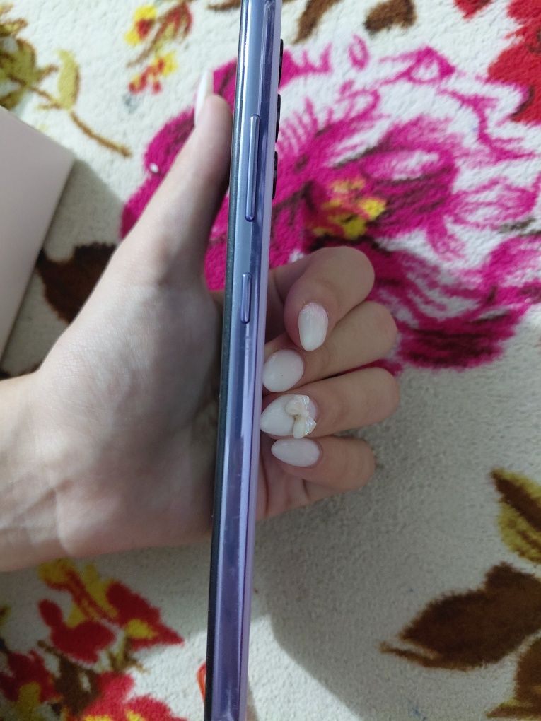 Продается телефон Samsung a32