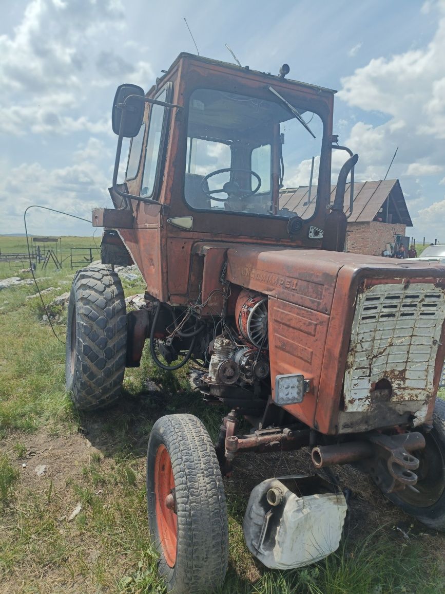 Продам трактор т 25