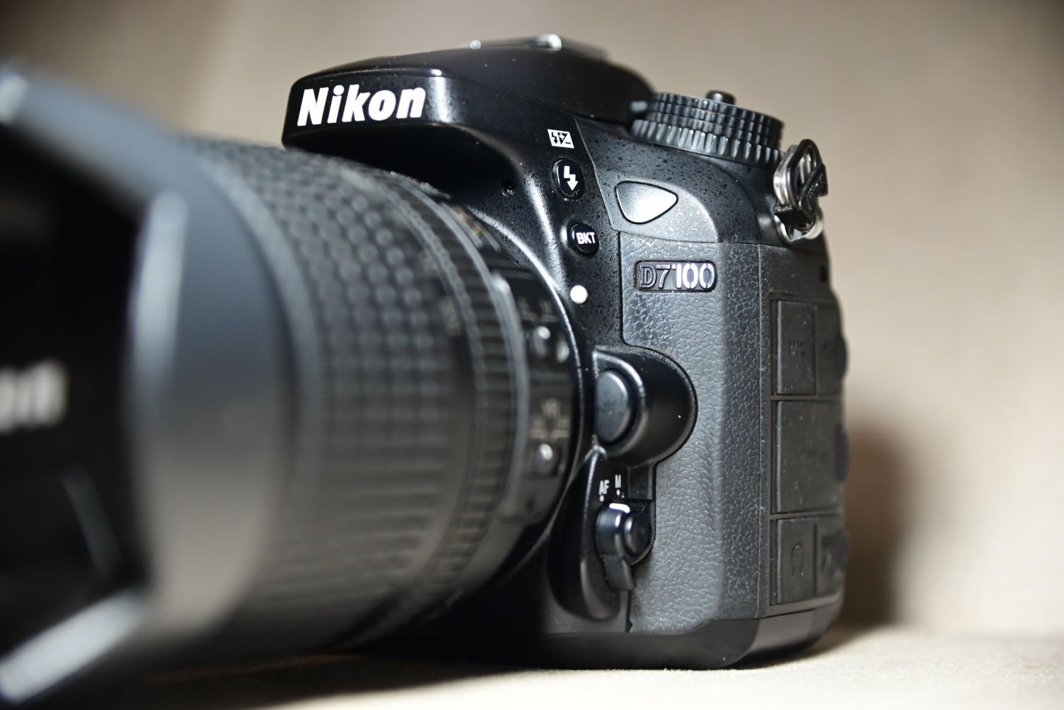 NIKON D7100+18-105VR