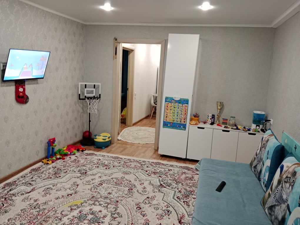 СРОЧНО продам !!! 3 комнатную квартиру