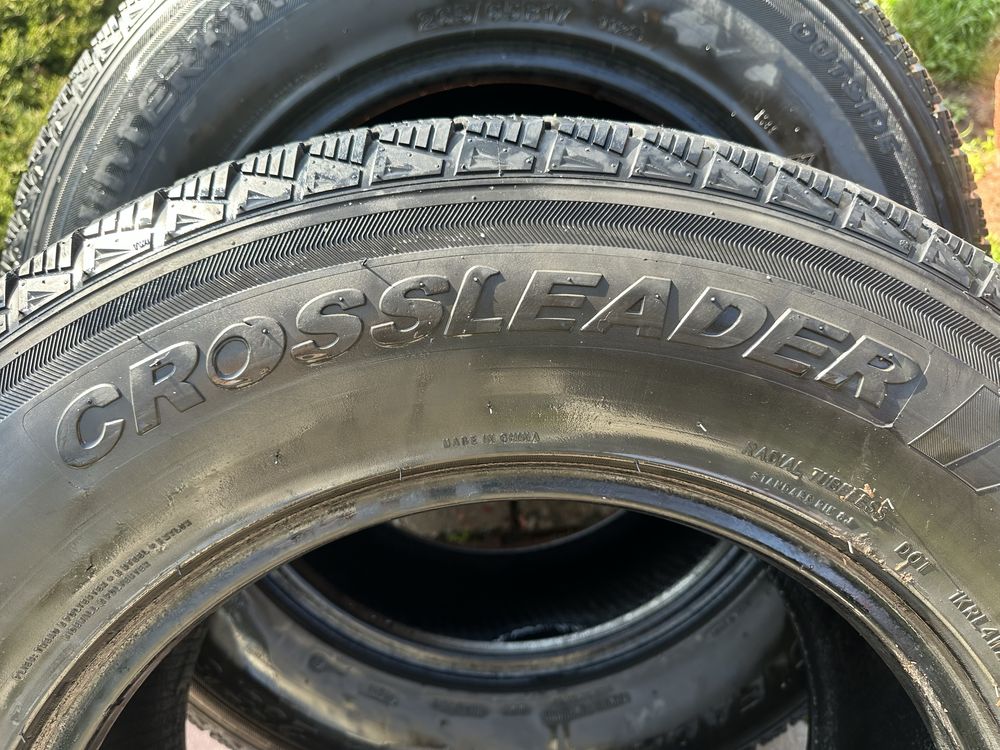 Продам комплект(4штуки) зимних шин(Липучка) б/у 265*65*R17,CROSSLEADER