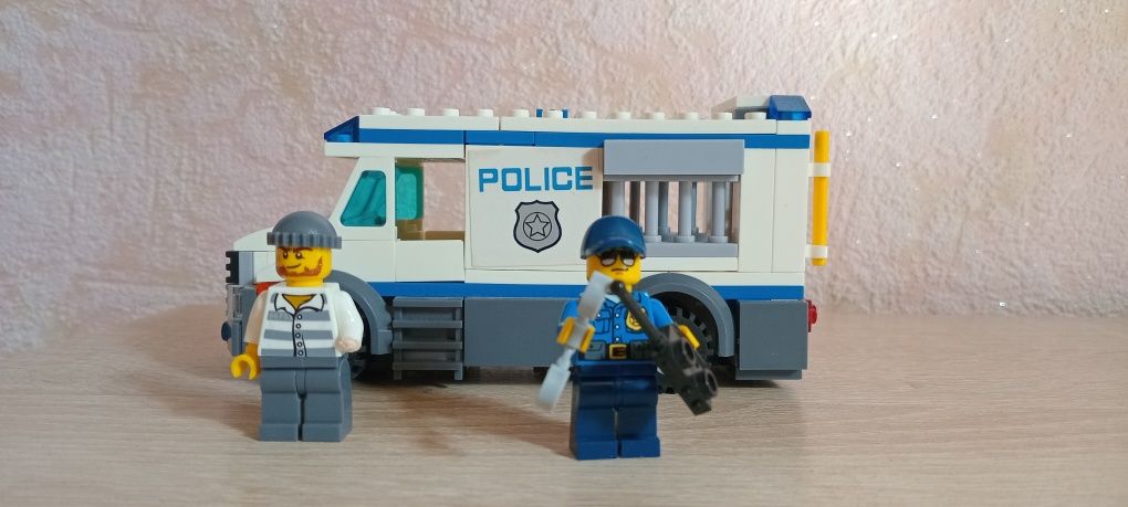 Продаю Конструкторы Lego City