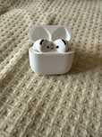 AirPods 4 последнего поколения