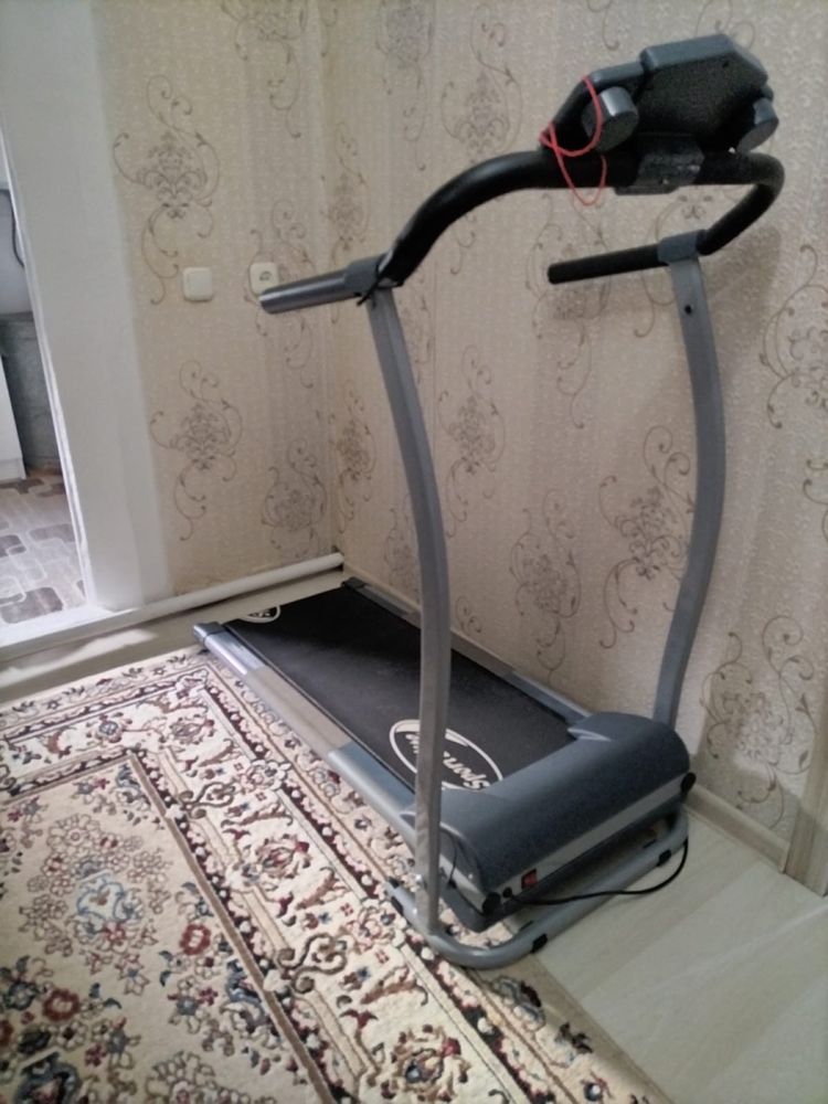 Продам беговая дорожка электрическая