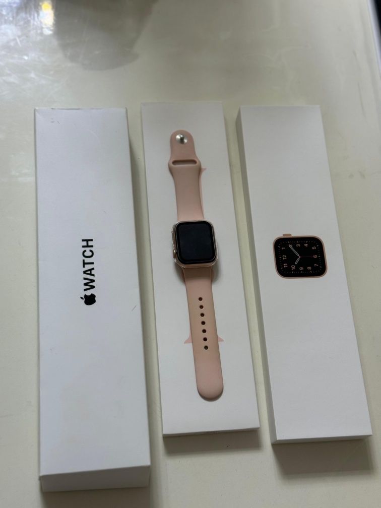 Apple watch SE 40mm Gold
