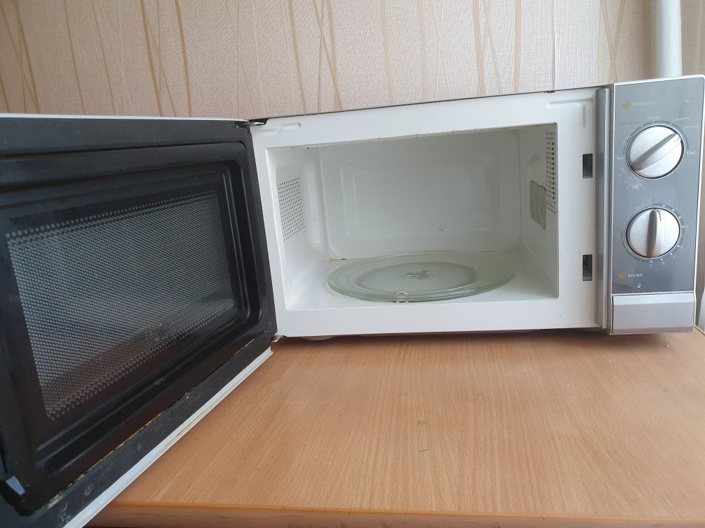 Продам микроволновку Dauscher, Турция