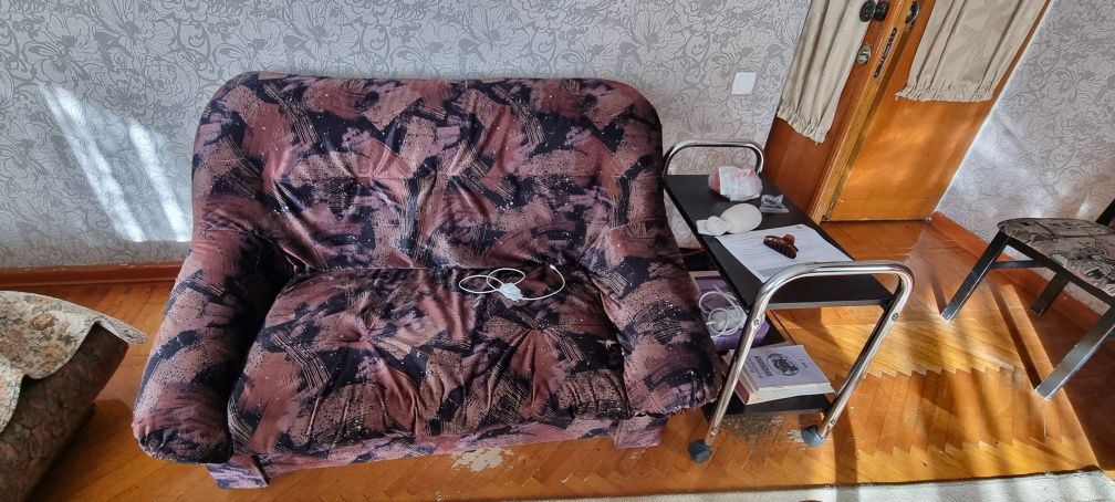 Продам мебель и шкафы