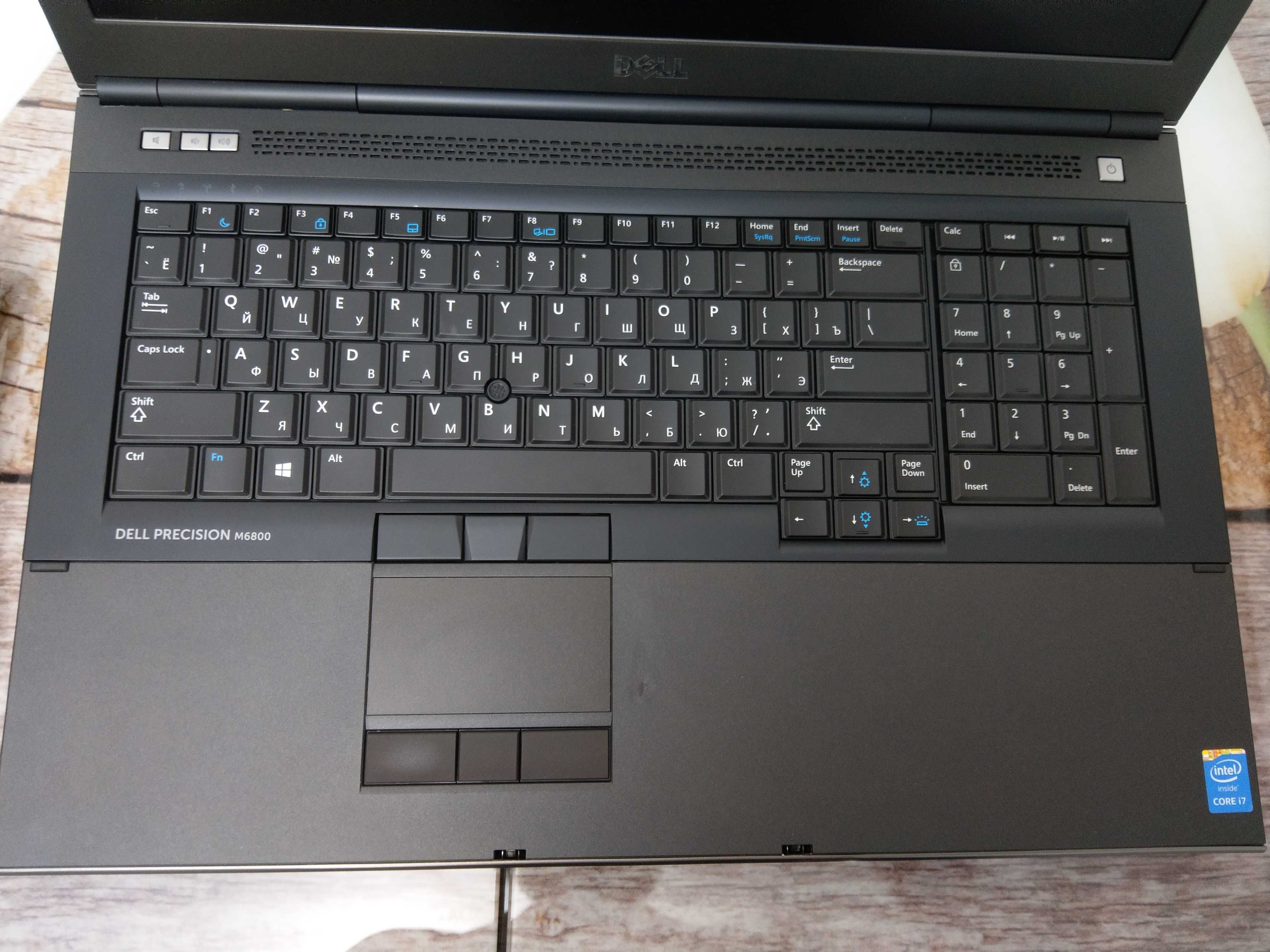 Продам Dell M6800 I7-4710QM 2.50 GHz, ОЗУ 32 ГБ , 960 SSD +1000 HDD