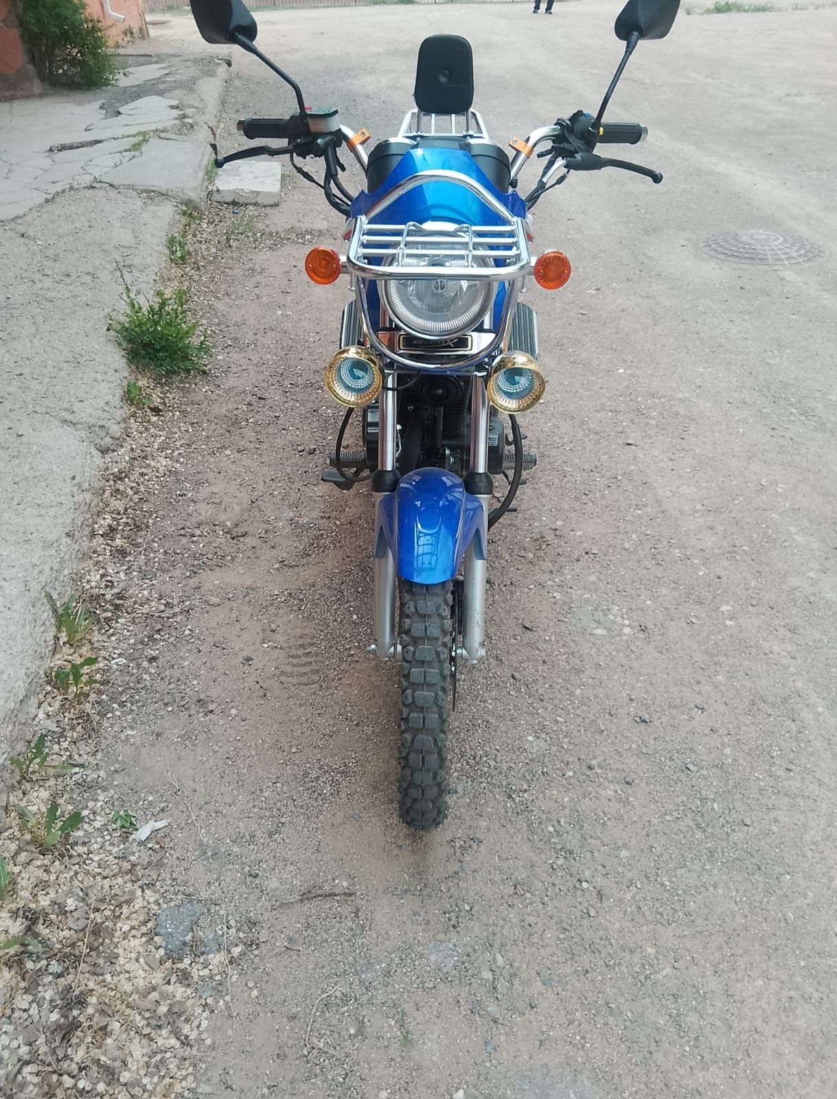Продам мотоцикл 250Кб новый