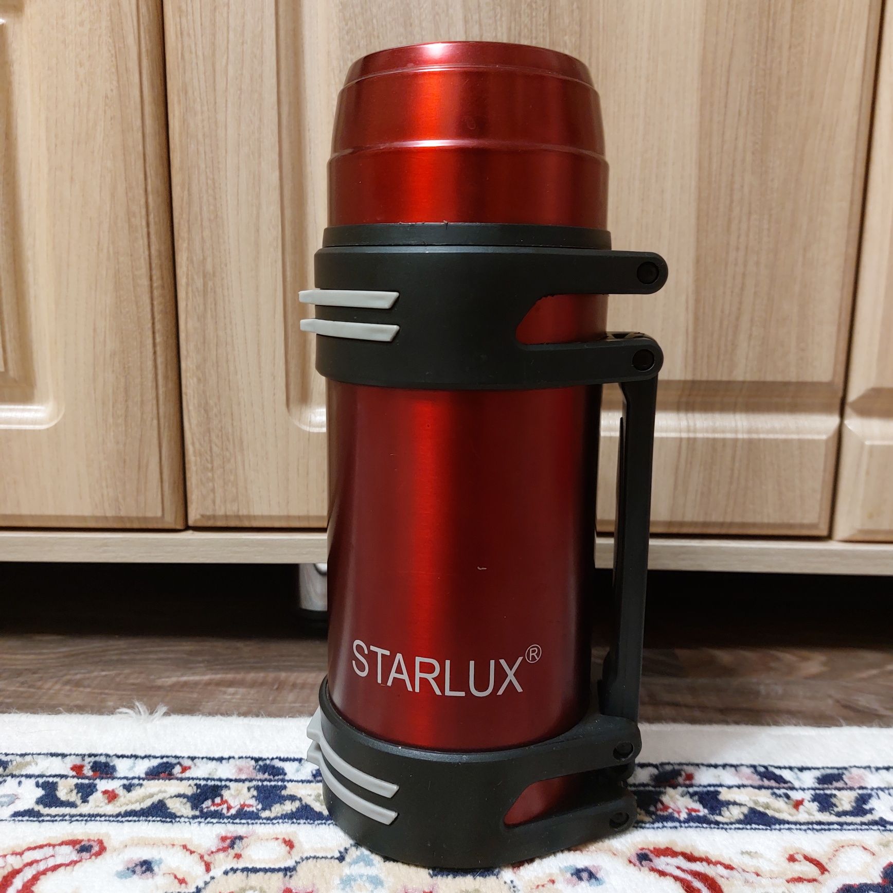 Термос Starlux 1,2 л