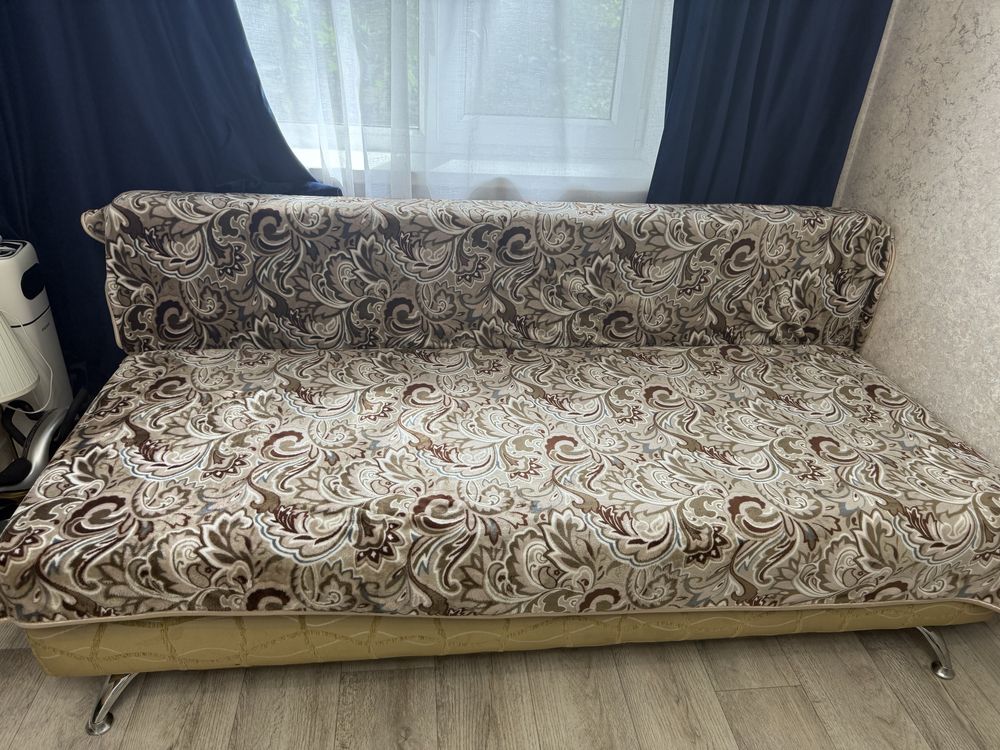 Срочно продам диван раскладной