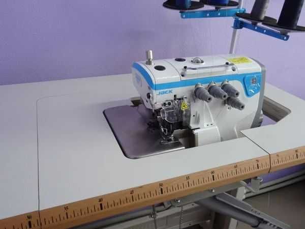 Промышленные швейные машины Jack E4-4-MO3/333 и Jack F4