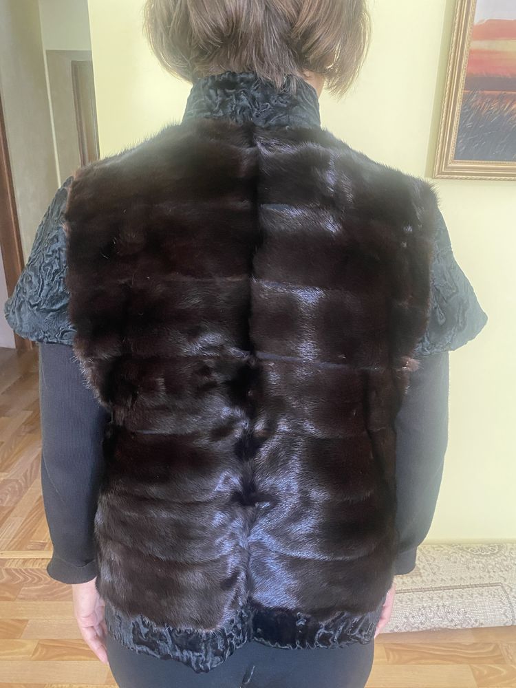 Продам норковую жилетку