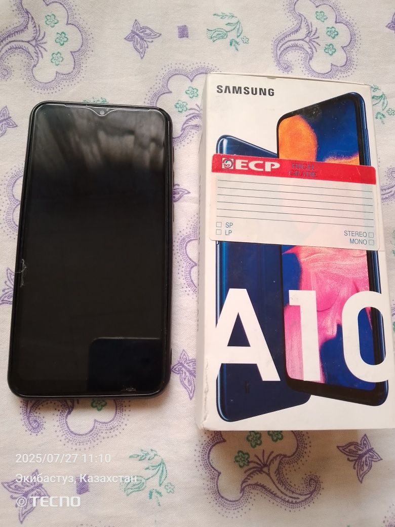 Телефон Samsung Galaxy A10