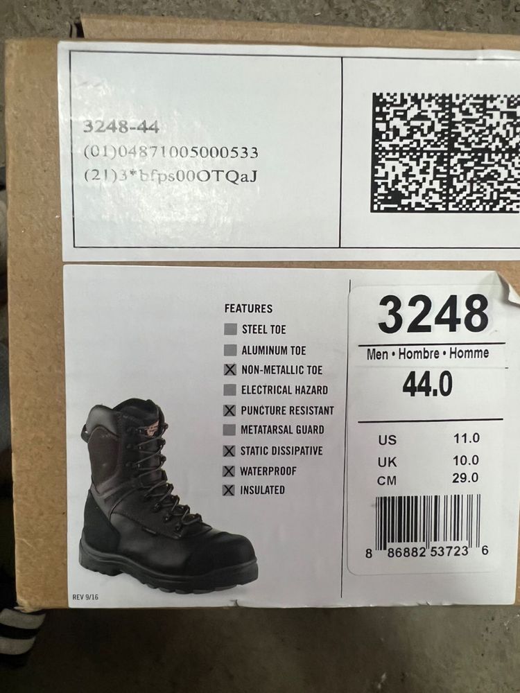 Продам сэйфти ботинки