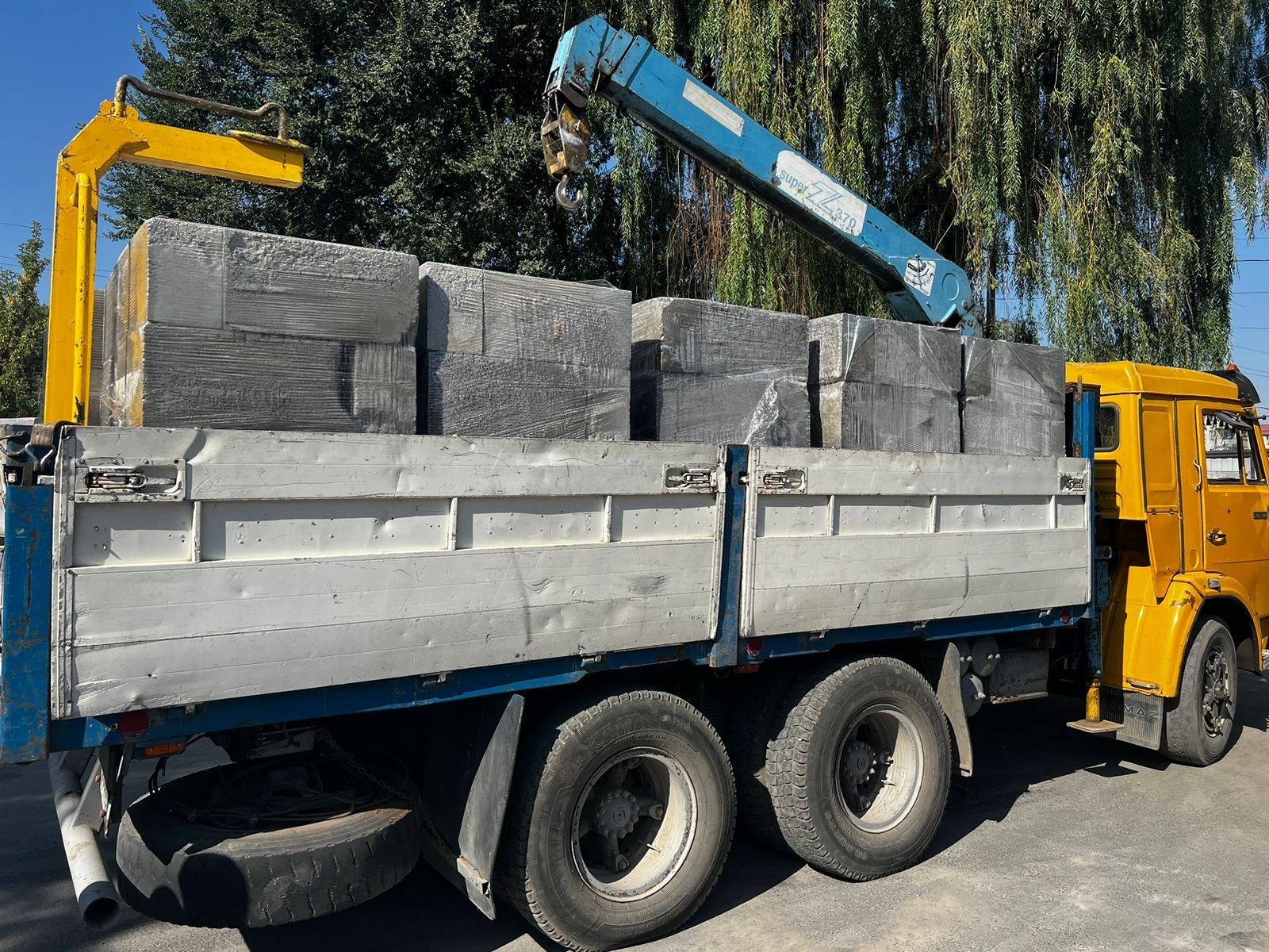 Газоблоки кирпичи теплоблоки, в наличии все размеры и все виды,