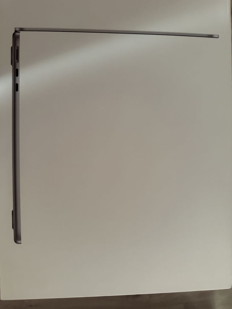 Apple MacBook air m2 m1 как новый 8/256 также есть m2