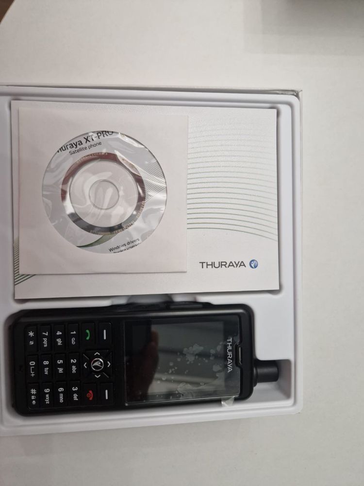 Спутниковый телефон Thuraya XT-PRO